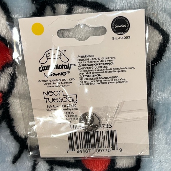 Sanrio Hello Kitty and Friends Cinnamaroll Enamel Pin NEW NWT - Picture 2 of 2
